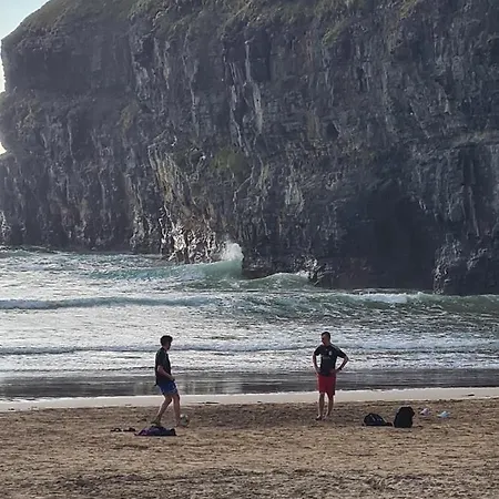 The Cliff House 3*