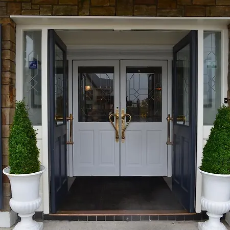 The Cliff House Hotel