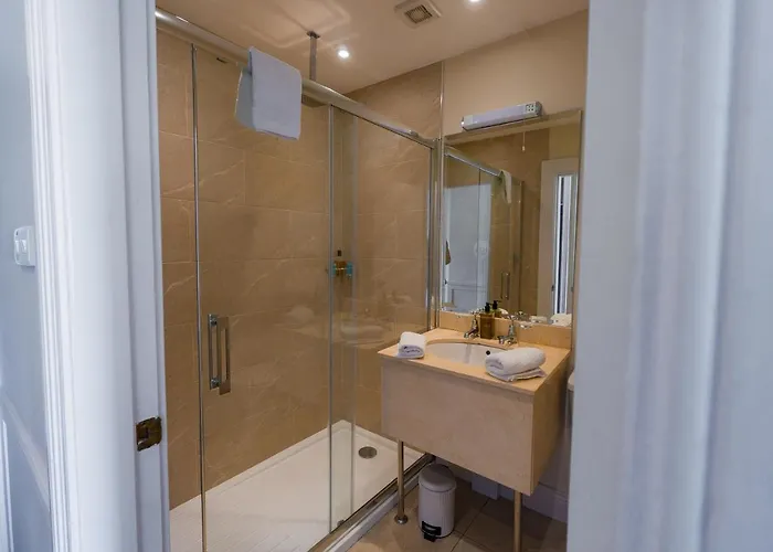 The Cliff House Hotel