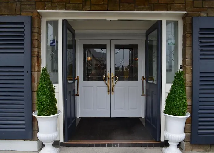 The Cliff House Hotel