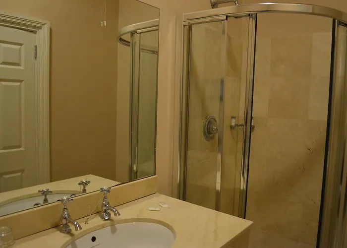 Hotel The Cliff House 3*